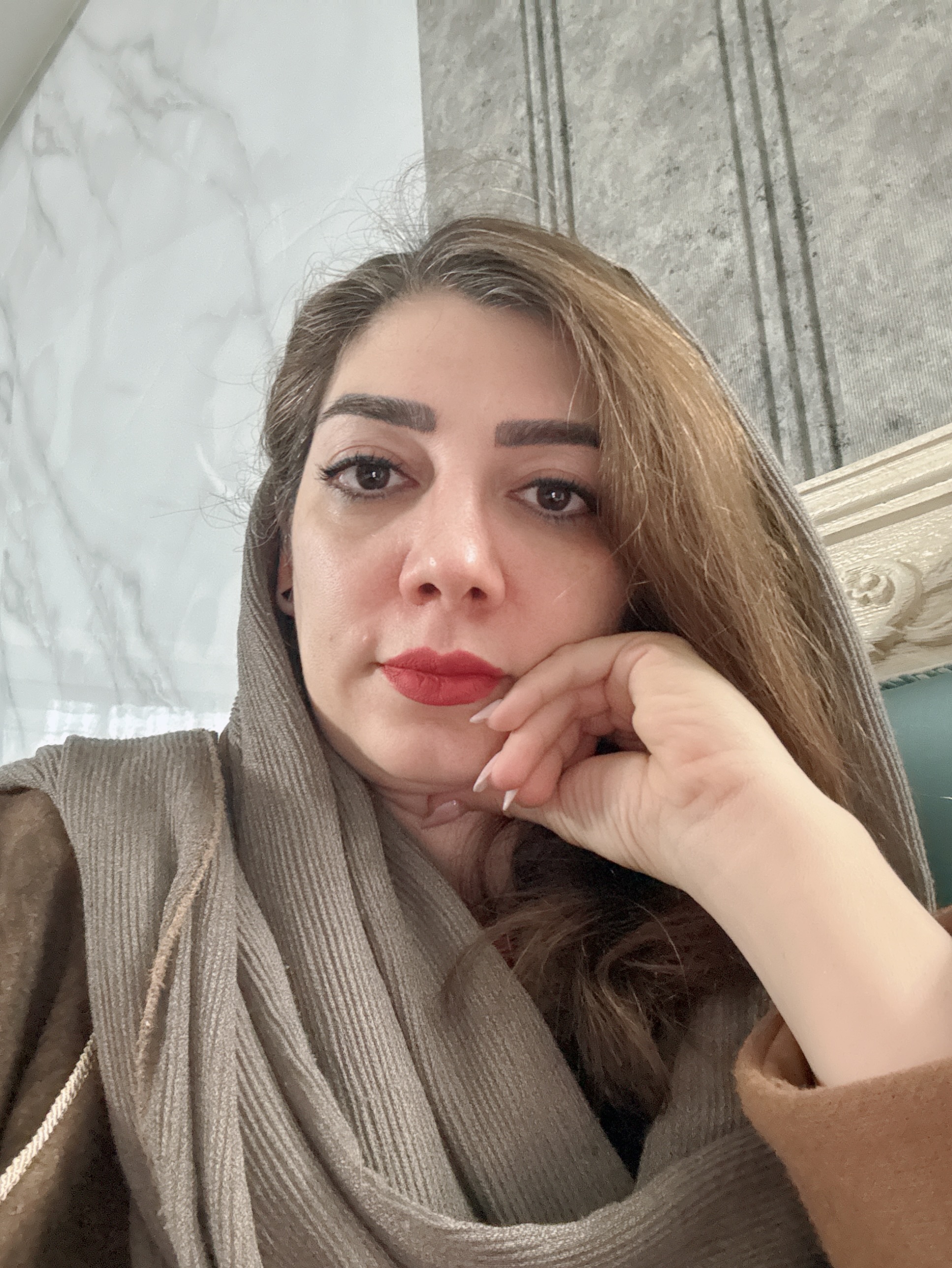 سمیرمی هستم مدیر مسئول فروشگاه Queenora 